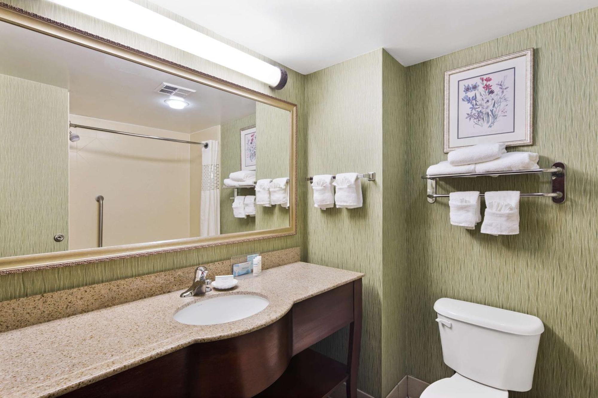 Hampton Inn Hinesville Bagian luar foto