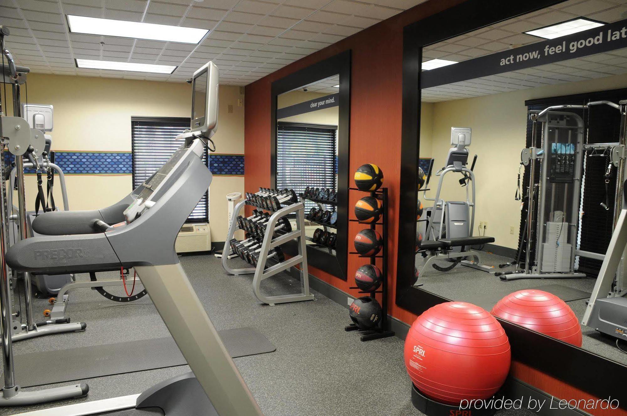 Hampton Inn Hinesville Bagian luar foto