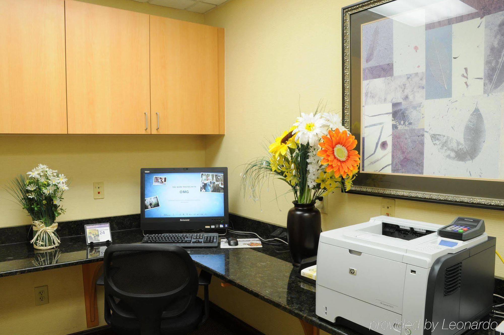 Hampton Inn Hinesville Bagian luar foto