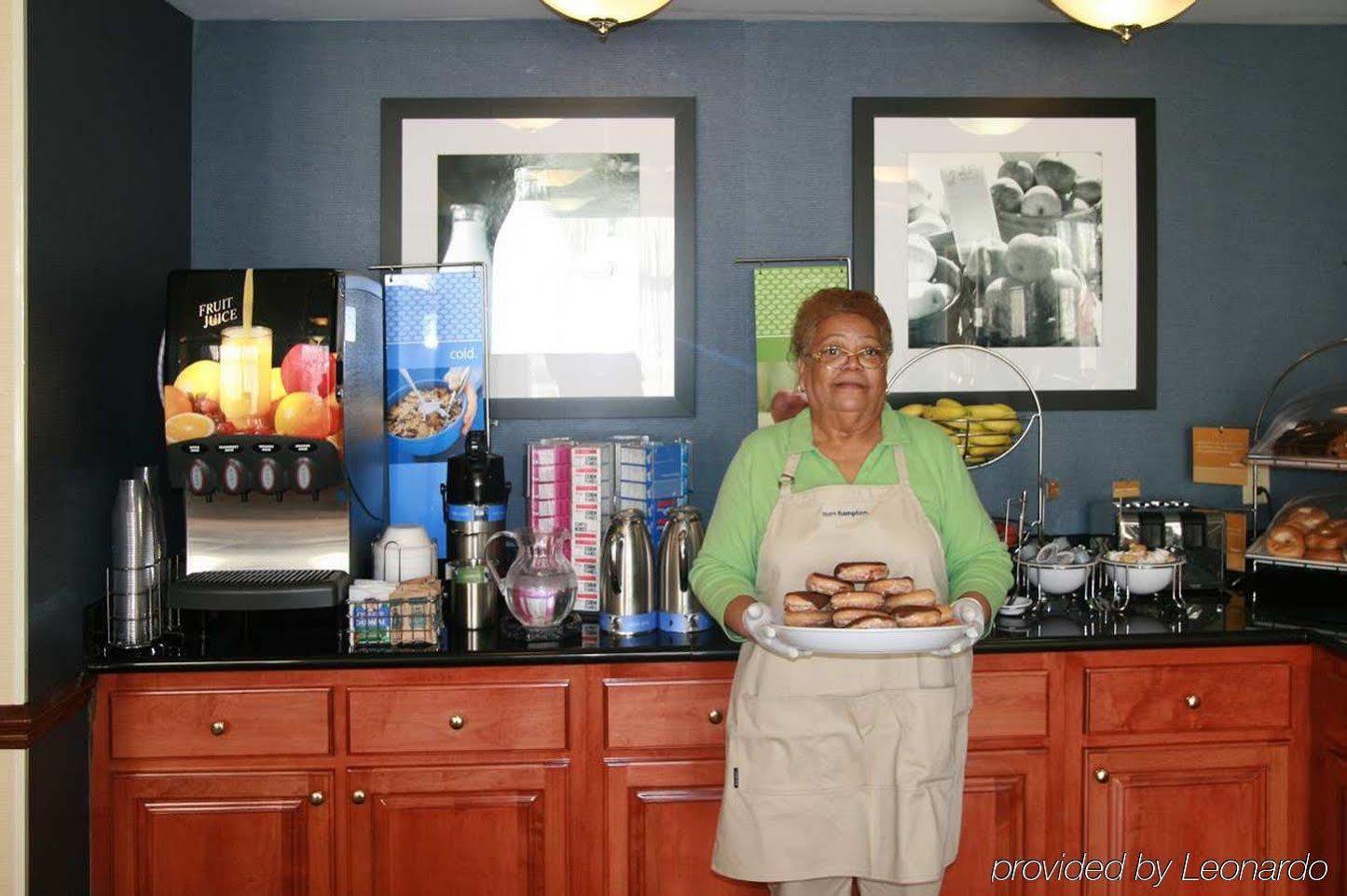 Hampton Inn Hinesville Restoran foto