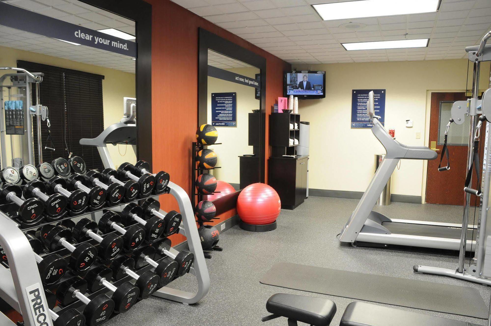 Hampton Inn Hinesville Bagian luar foto