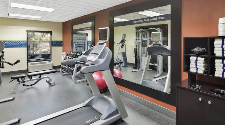 Hampton Inn Hinesville Bagian luar foto